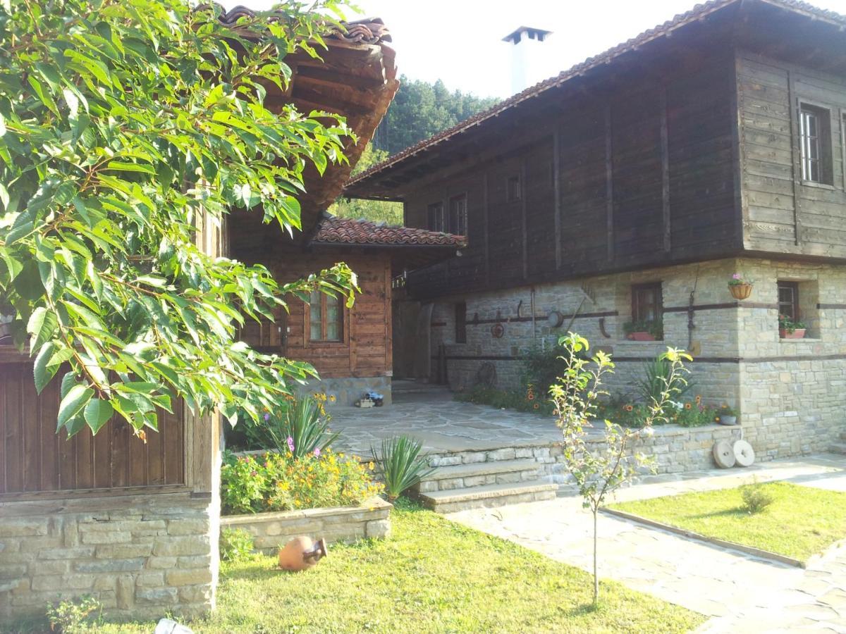 Кьща За Гости Свети Никола Hotel Jeravna Exterior foto