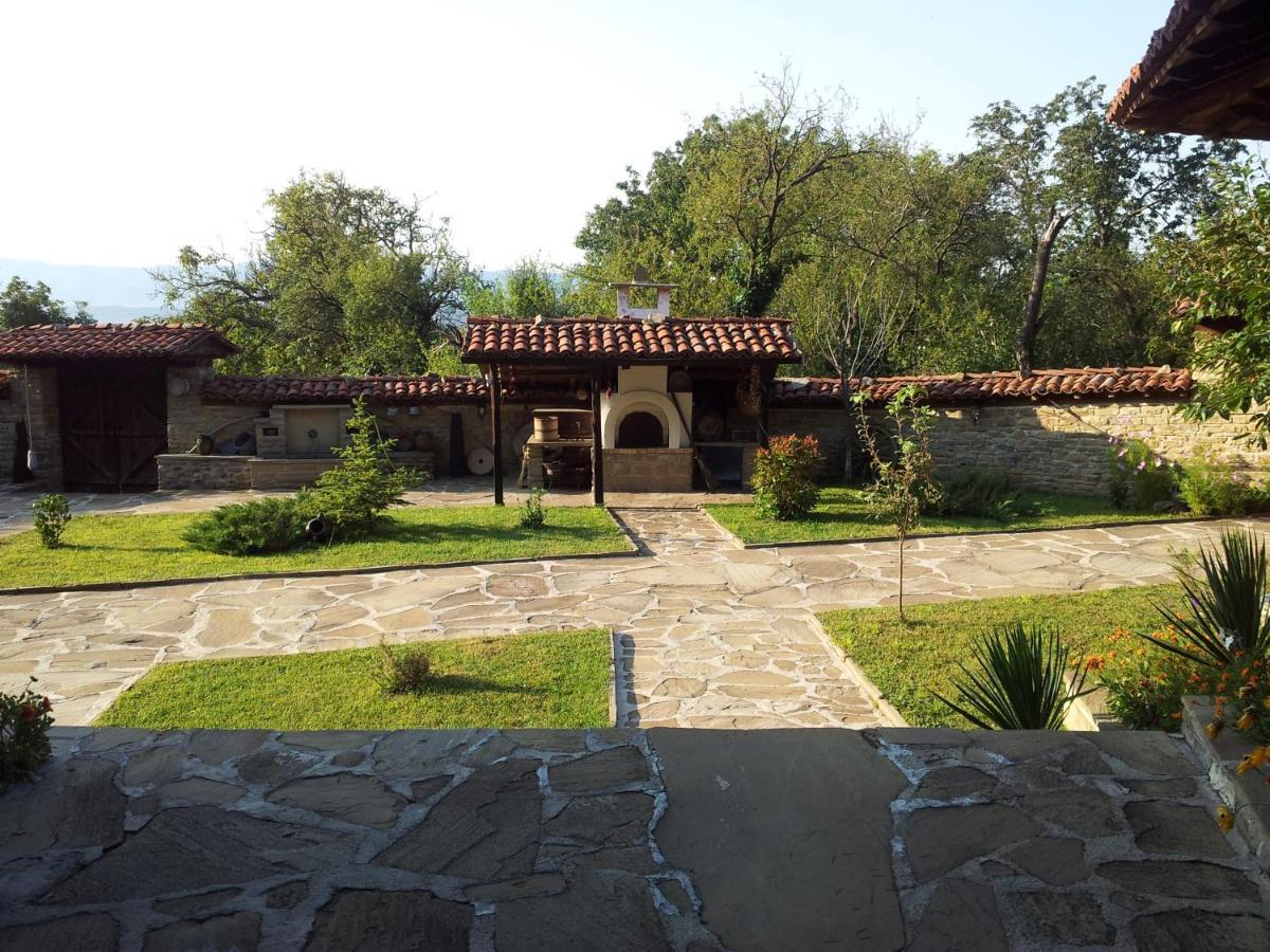 Кьща За Гости Свети Никола Hotel Jeravna Exterior foto